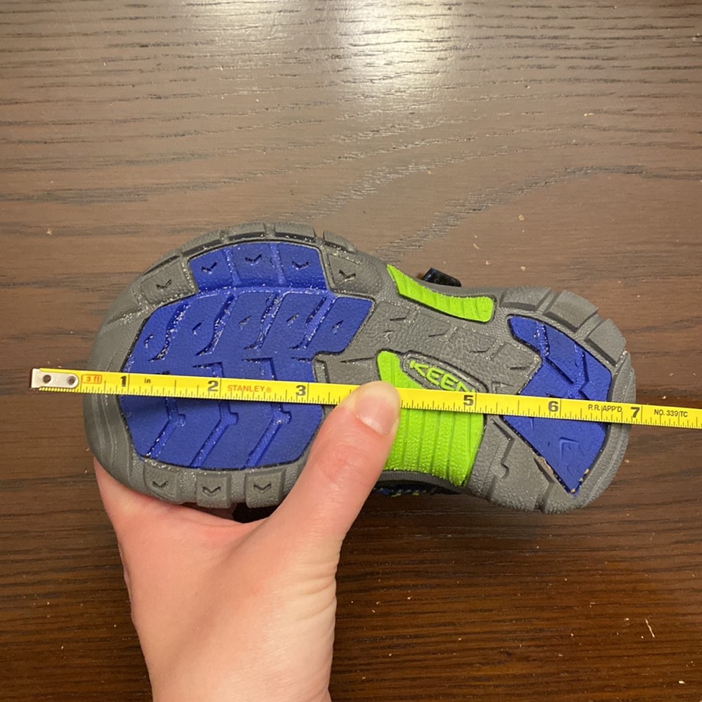 KEEN Sandals - Picture 11 of 11